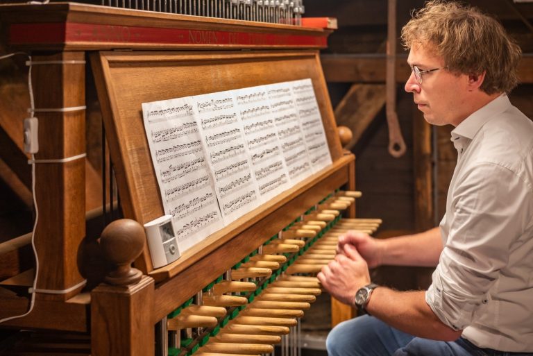 LOCHEM β Verzoekconcert op de beiaard in Gudulakerk